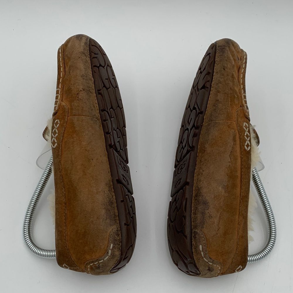 UGG Tan Suede Moccasin Slippers woman’s size 7 - Picture 11 of 13